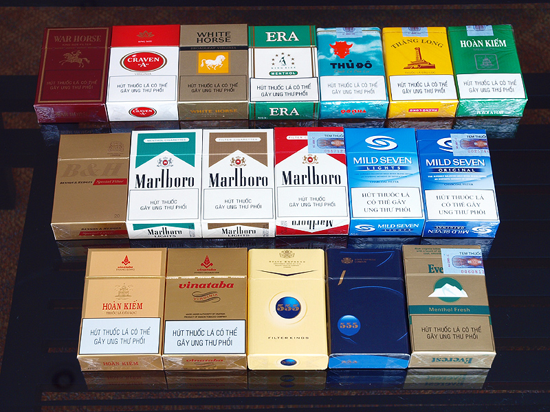 ベトナムで市販されているタバコを集めてみました