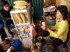 バインミーの屋台　フランスパンを使ったベトナム風サンドイッチ屋台